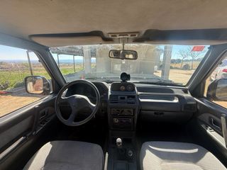 Mitsubishi Montero v20