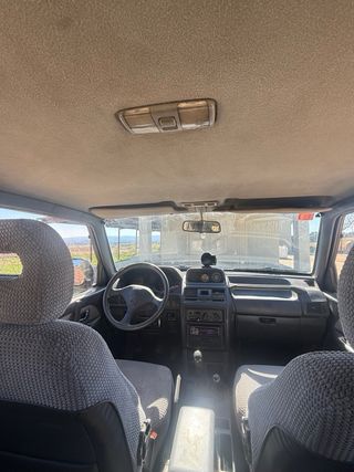 Mitsubishi Montero v20