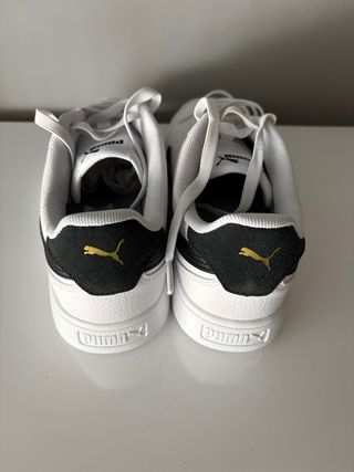 Zapatillas Puma Blancas y Negras