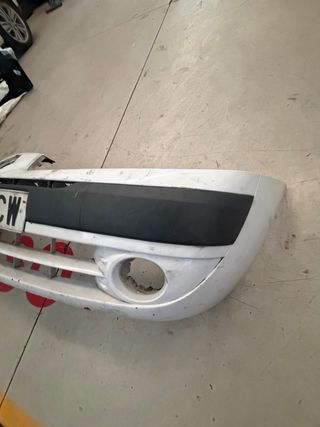 Defensa Delantera Renault Clio