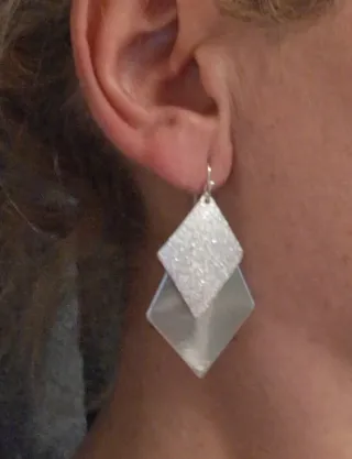 Pendientes plateados rombos