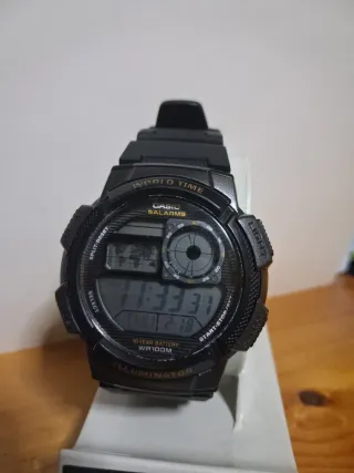 Reloj Casio Negro WR100M