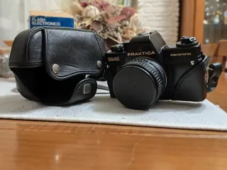 Cámara Praktica BMS + Flash Falcon 460