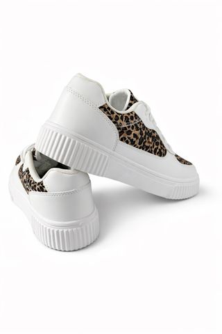Zapatillas Blancas con Estampado de Leopardo