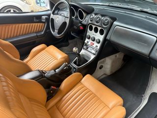 Alfa Romeo GTV 2000