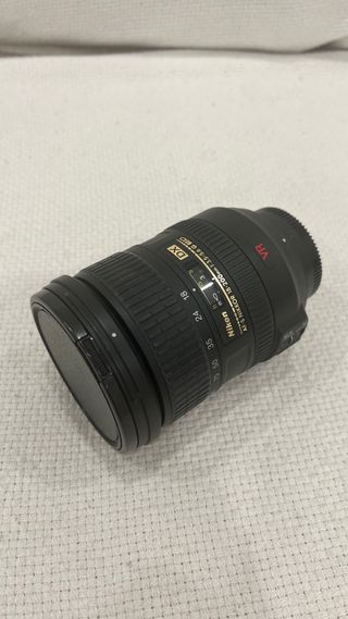 Objetivo Nikon AF-S DX Nikkor 18-200mm VR