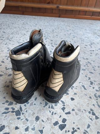 Scarpe trekking vintage in pelle