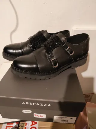 Scarpe donna eleganti con scatola