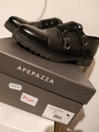 Scarpe donna eleganti con scatola