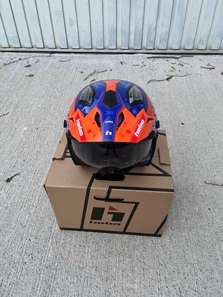 Casco Trial Toni Bou 36 Edición con visera