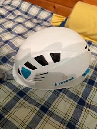 Pack Vía Ferrata de arnes, disipador y casco