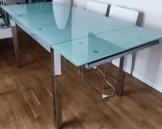 Mesa salón y de centro cristal templado, 4 sillas