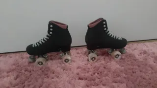 Patines de 4 ruedas negros talla 39