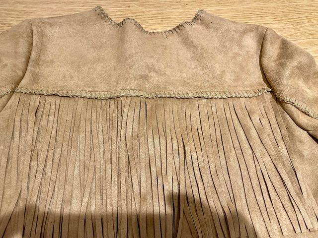 Cazadora antelina con flecos