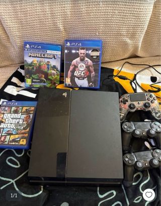 PS4 (PlayStation 4) + 1 Mando + Cables