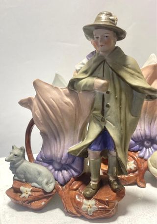 FIGURE DI FIORIERE IN GESSSO