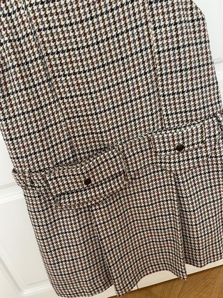 Vestido pichi cuadros Zara