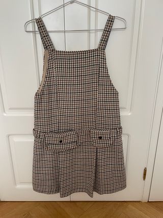 Vestido pichi cuadros Zara