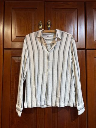 Camisa Zara Rayas Gris y Blanca