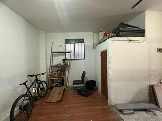 Local en Móstoles, entrada de vehículos