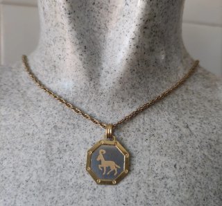 Collares y pulseras Goldfiel