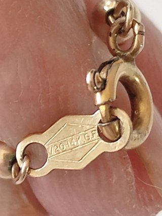 Collares y pulseras Goldfiel