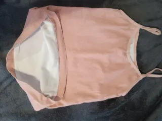 Camiseta térmica rosa y blanca