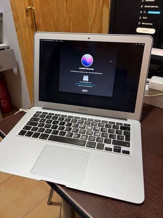 Apple MacBook Air 2015 Plata 256gb SSD 8Gb RAM