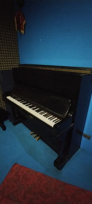 Pianoforte a muro Anelli Cremona