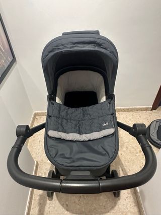 Carrito de bebé Chicco con capota