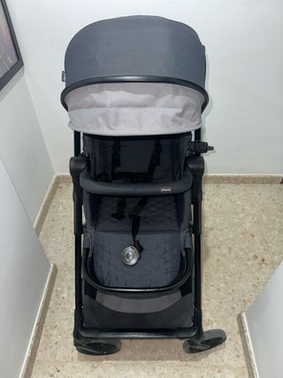 Carrito de bebé Chicco con capota