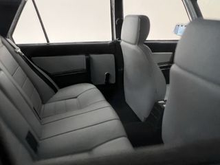 Alfa Romeo 75 1991 Triple9 1:18 Silver 1/18