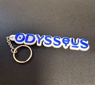 Llavero con logo o nombre en relieve