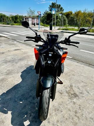 KTM 990 Duke 2024 Negra/Naranja
