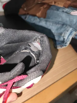 Zapatillas Nike Court Vision Rojas y Blancas