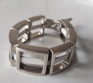 Pulseras Ciclón y Uno de 50