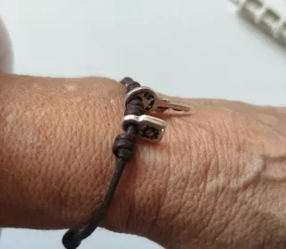 Pulseras Ciclón y Uno de 50