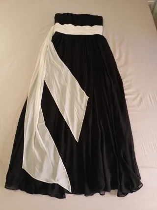 Vestido largo negro y crudo