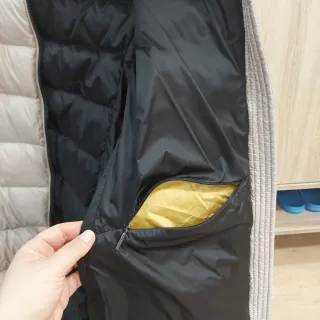 Chaqueta Hetrego Beige con Capucha y Pelo