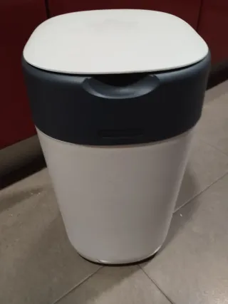 Papelera para pañales