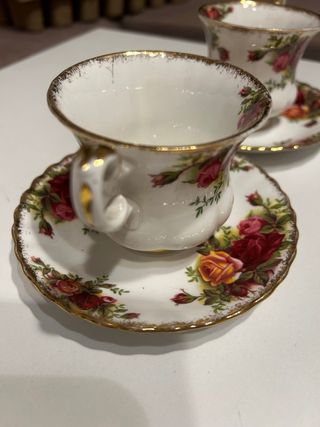 Juego 2 Tazas y Platos Royal Albert