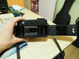 Yashica MG-1 Cámara Analógica Negra