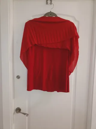 Camisa sin mangas plisada roja