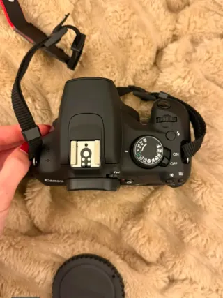 Cámara Canon EOS 1200D Negra