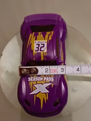 Coche de juguete morado Super 32