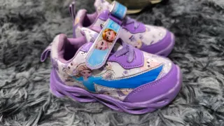 Lote 5 pares calzado niña T24