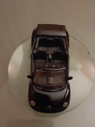 Coche de juguete negro