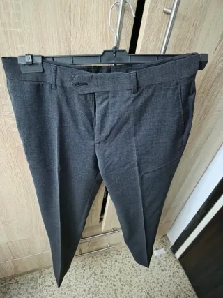 Pantalones de vestir grises