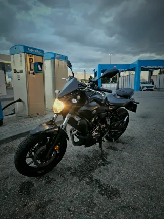 Yamaha MT-07 Negra