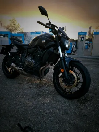 Yamaha MT-07 Negra